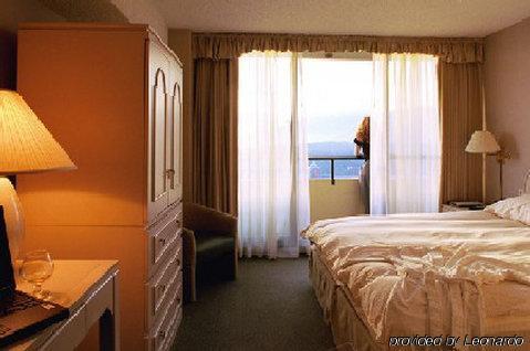The Empire Landmark Hotel Vancouver Bagian luar foto