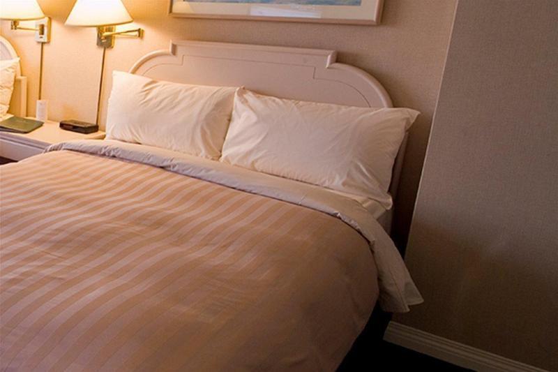 The Empire Landmark Hotel Vancouver Bagian luar foto